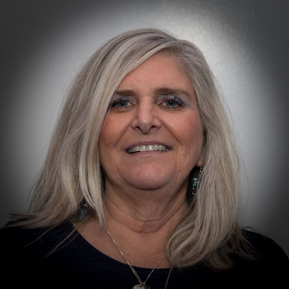 Meet your Posher, Debbie